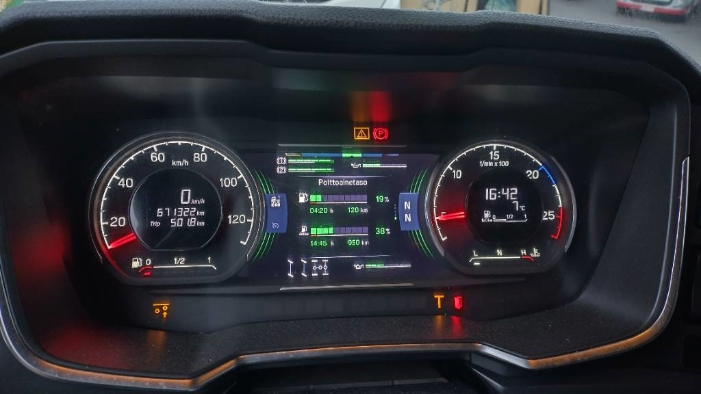 Scania XT650 8x4 puuvarustus,rautajouset  - Camion trasporto legname: foto 5 Scania XT650 8x4 puuvarustus,rautajouset  - Camion trasporto legname: foto 5