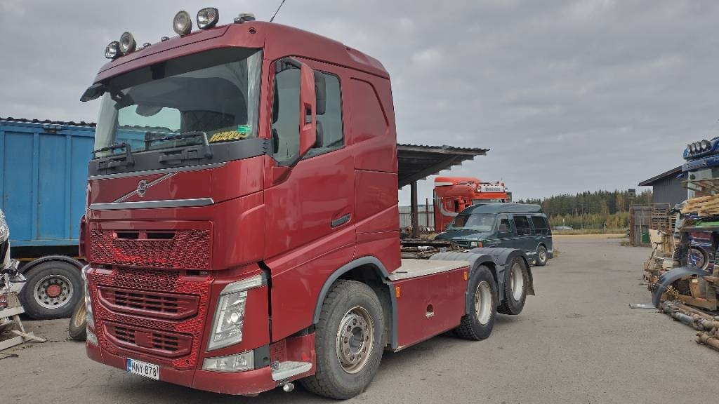 Volvo FH13 6x4 nouseva teliveto, HYDR!! - Trattore stradale: foto 1 Volvo FH13 6x4 nouseva teliveto, HYDR!! - Trattore stradale: foto 1