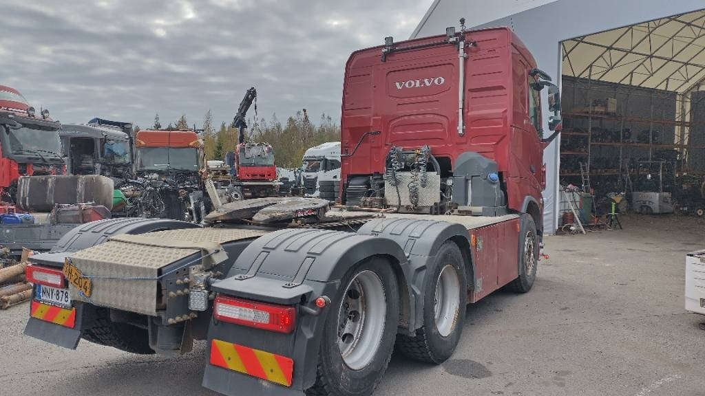 Volvo FH13 6x4 nouseva teliveto, HYDR!! - Trattore stradale: foto 4 Volvo FH13 6x4 nouseva teliveto, HYDR!! - Trattore stradale: foto 4