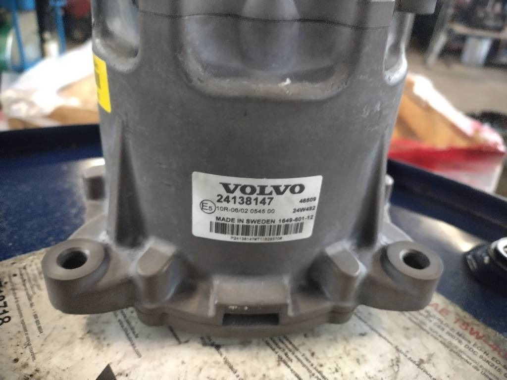 Volvo Vds moottori, sähköservo - Sistema elettrico per Camion: foto 1 Volvo Vds moottori, sähköservo - Sistema elettrico per Camion: foto 1