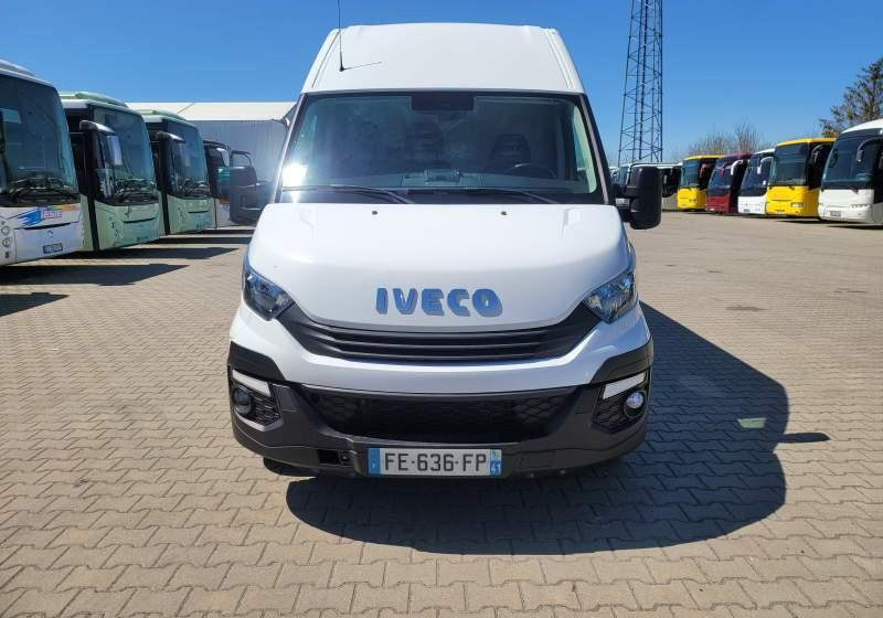 Iveco DAILY 35-140 / SPROWADZONY Z FRANCJI / TEMPOMAT - Furgone chiuso: foto 3 Iveco DAILY 35-140 / SPROWADZONY Z FRANCJI / TEMPOMAT - Furgone chiuso: foto 3