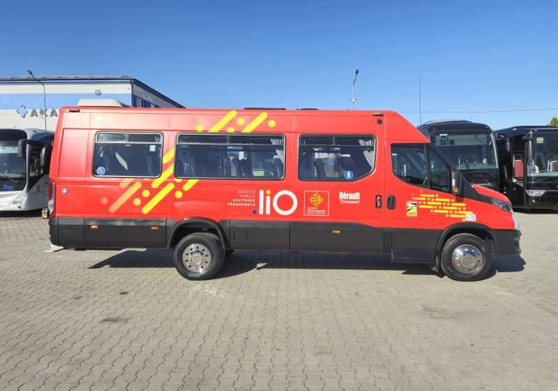 Iveco DAILY 65C18/SPROWADZONE/23 MIEJSCA/KLIM/WINDA - Minibus, Pulmino: foto 5 Iveco DAILY 65C18/SPROWADZONE/23 MIEJSCA/KLIM/WINDA - Minibus, Pulmino: foto 5