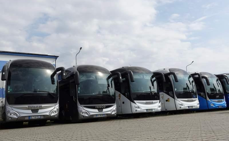 Iveco MAGELYS / SPROWADZONE / 12.80 M / 12.20 M / EURO 6 - Pullman: foto 2 Iveco MAGELYS / SPROWADZONE / 12.80 M / 12.20 M / EURO 6 - Pullman: foto 2