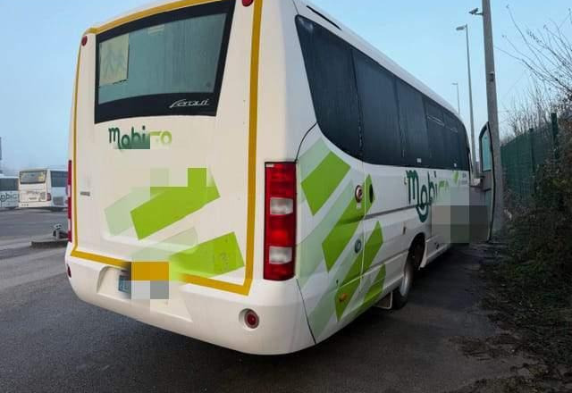 Mercedes-Benz SUNRIDER 818 VARIO / SPROWADZONY / 36 MIEJSC - Minibus, Pulmino: foto 4 Mercedes-Benz SUNRIDER 818 VARIO / SPROWADZONY / 36 MIEJSC - Minibus, Pulmino: foto 4