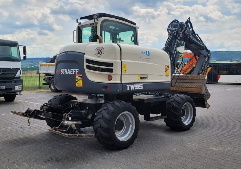 Schaeff TW95 / SPROWADZONA Z FRANCJI/ 6 500 MTH - Escavatore gommato: foto 3 Schaeff TW95 / SPROWADZONA Z FRANCJI/ 6 500 MTH - Escavatore gommato: foto 3