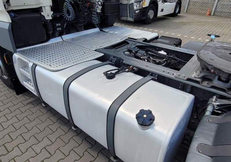 DAF XF510 SPACE CAB / SPROWADZONY / MANUAL / RETARDER - Trattore stradale: foto 3 DAF XF510 SPACE CAB / SPROWADZONY / MANUAL / RETARDER - Trattore stradale: foto 3