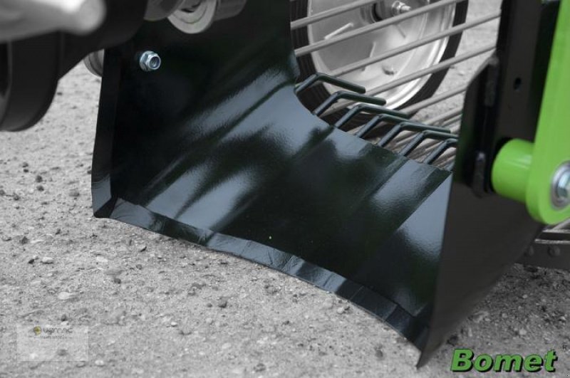 BOMET Z655/1 Kartoffelroder Roder Kartoffel Schwingsiebroder NEU - Scava raccogli patate: foto 4 BOMET Z655/1 Kartoffelroder Roder Kartoffel Schwingsiebroder NEU - Scava raccogli patate: foto 4