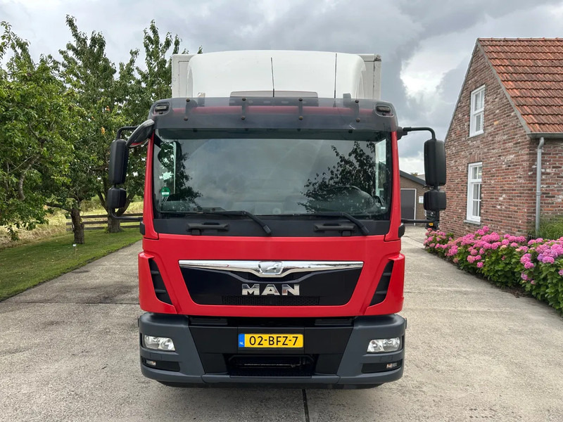 MAN TGM 15.250 / NL TRUCK / EURO 6 / NEW TYRES / NEW TACHO!! / BOX + LOADLIFT 2t - Autocarro furgonato: foto 2 MAN TGM 15.250 / NL TRUCK / EURO 6 / NEW TYRES / NEW TACHO!! / BOX + LOADLIFT 2t - Autocarro furgonato: foto 2