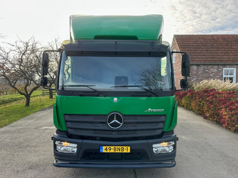 Mercedes-Benz Atego 1018 / NL TRUCK / AIRCO / BOX+LIFT+SIDE DOOR / AUTOMATIC - Autocarro furgonato: foto 2 Mercedes-Benz Atego 1018 / NL TRUCK / AIRCO / BOX+LIFT+SIDE DOOR / AUTOMATIC - Autocarro furgonato: foto 2