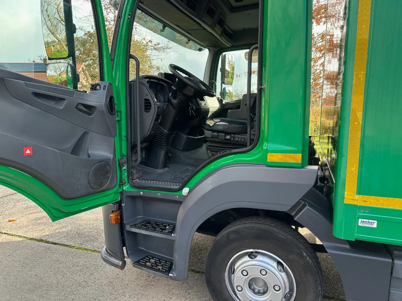 Mercedes-Benz Atego 1018 / NL TRUCK / EURO 6 / AIRCO / BOX+LIFT+SIDE DOOR / AUTOMATIC - Autocarro furgonato: foto 4 Mercedes-Benz Atego 1018 / NL TRUCK / EURO 6 / AIRCO / BOX+LIFT+SIDE DOOR / AUTOMATIC - Autocarro furgonato: foto 4