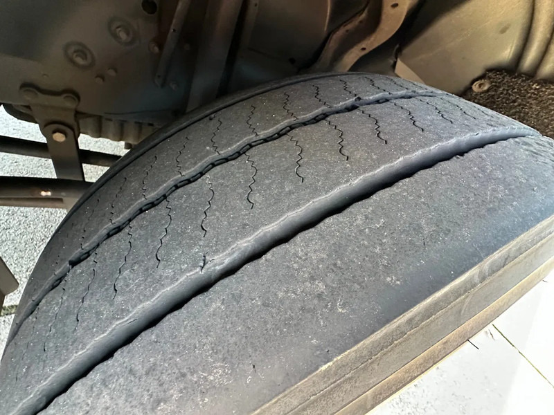 Scania P280 / NL TRUCK / EURO 6 / FULL AIR / CARRIER SUPRA 1250 / TOPCONDITION / LIFT+DOORS - Autocarro frigorifero: foto 5 Scania P280 / NL TRUCK / EURO 6 / FULL AIR / CARRIER SUPRA 1250 / TOPCONDITION / LIFT+DOORS - Autocarro frigorifero: foto 5