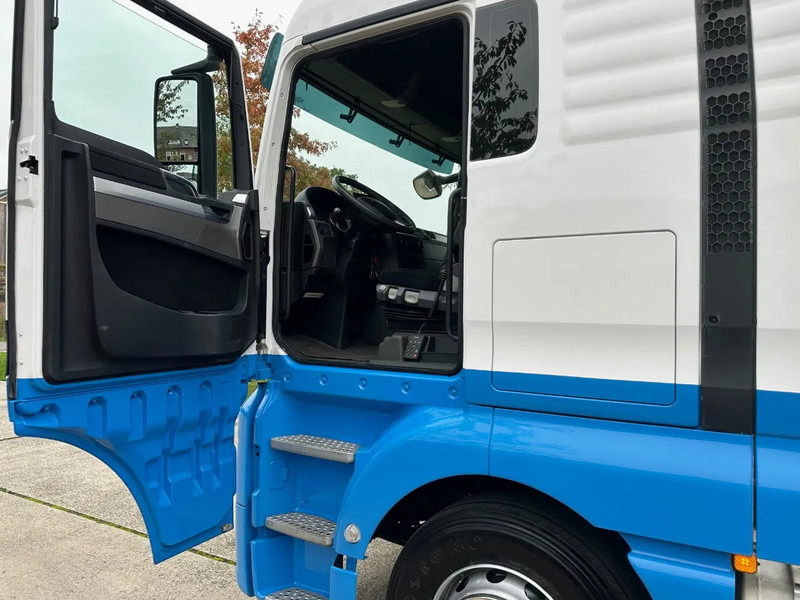 MAN TGX 26.480 / NL TRUCK / RETARDER / EURO 6 / 6X2 / LIFT+STEER AXLE / 60T - Trattore stradale: foto 4 MAN TGX 26.480 / NL TRUCK / RETARDER / EURO 6 / 6X2 / LIFT+STEER AXLE / 60T - Trattore stradale: foto 4