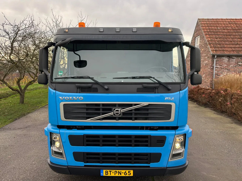 Volvo FM 340 / NL TRUCK / 4X2 / EURO5 / MACHINE TRANSPORT / HYDR. RAMP / WINCH - Camion bisarca: foto 2 Volvo FM 340 / NL TRUCK / 4X2 / EURO5 / MACHINE TRANSPORT / HYDR. RAMP / WINCH - Camion bisarca: foto 2