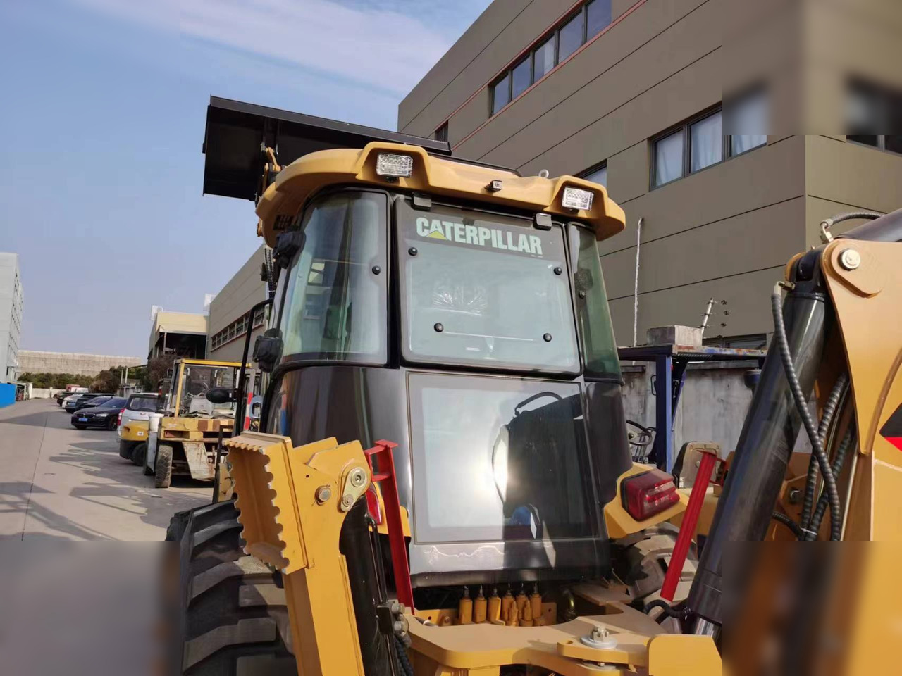 CATERPILLAR 420F - Terna: foto 2 CATERPILLAR 420F - Terna: foto 2