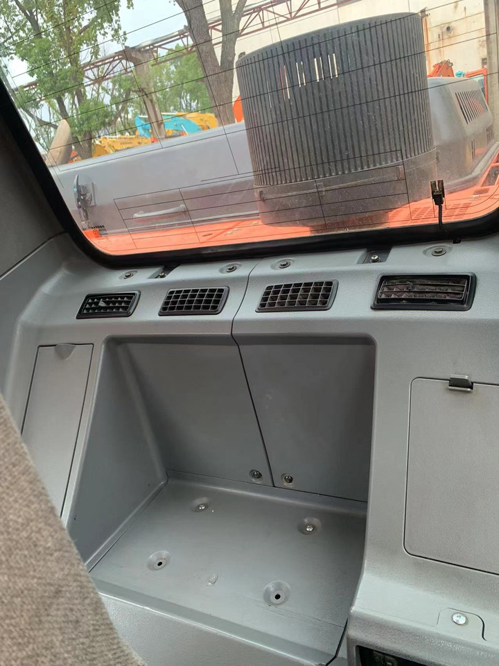 DOOSAN DX300LC - Escavatore cingolato: foto 3 DOOSAN DX300LC - Escavatore cingolato: foto 3