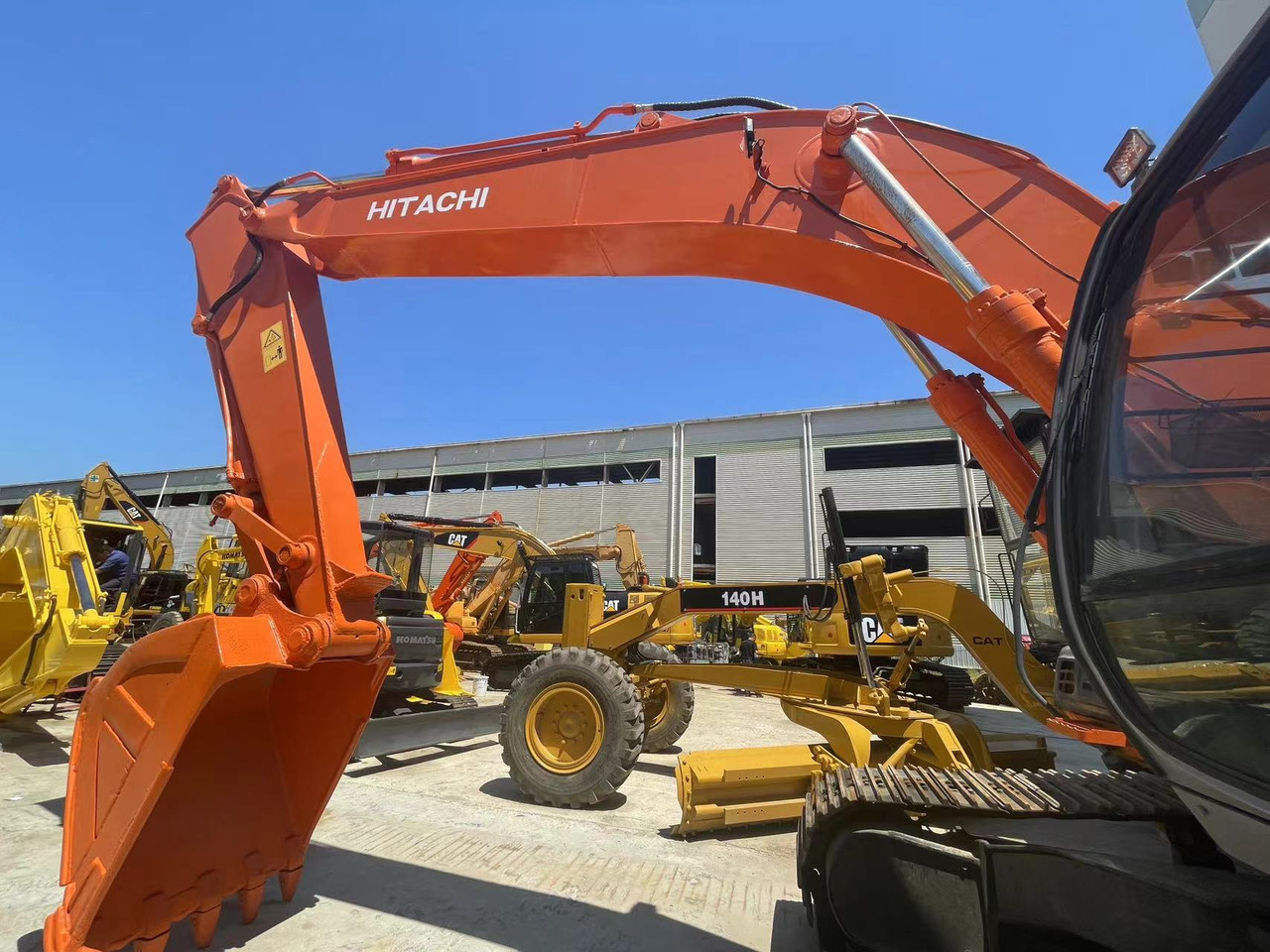 HITACHI ZX200 - Escavatore cingolato: foto 4 HITACHI ZX200 - Escavatore cingolato: foto 4