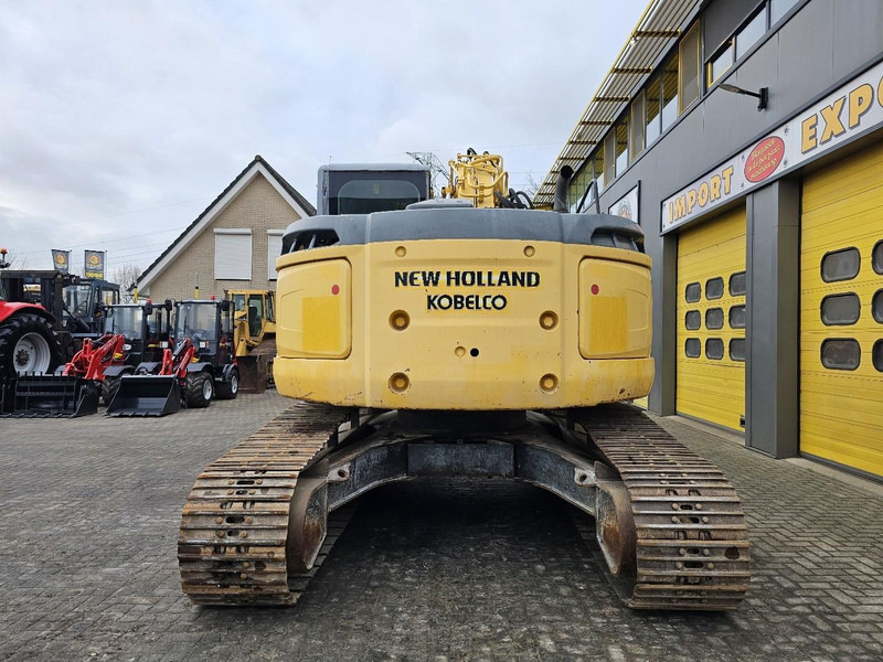 New Holland E235BSR-2 - Escavatore cingolato: foto 4 New Holland E235BSR-2 - Escavatore cingolato: foto 4