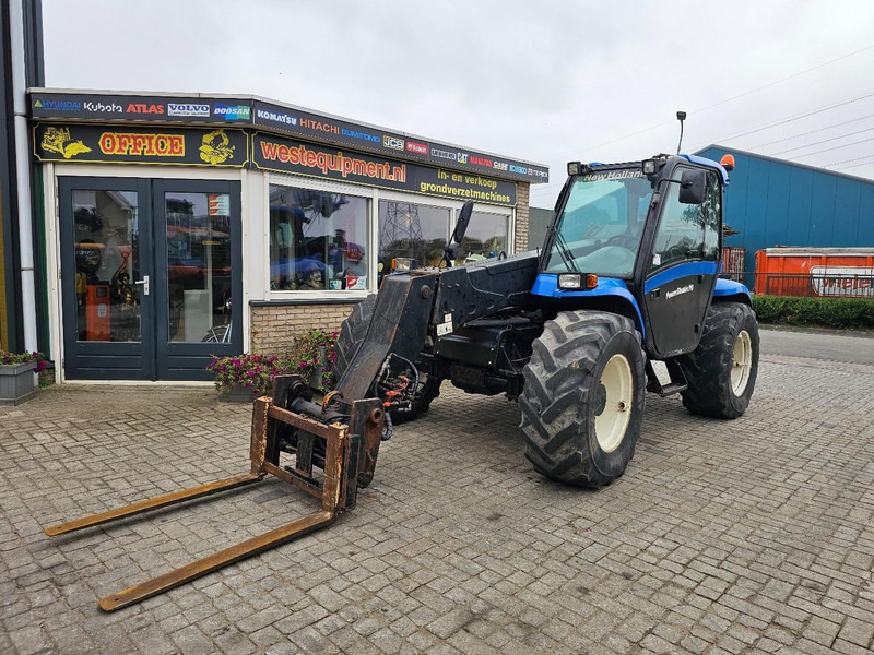 New Holland LM435A - Sollevatore telescopico: foto 4 New Holland LM435A - Sollevatore telescopico: foto 4