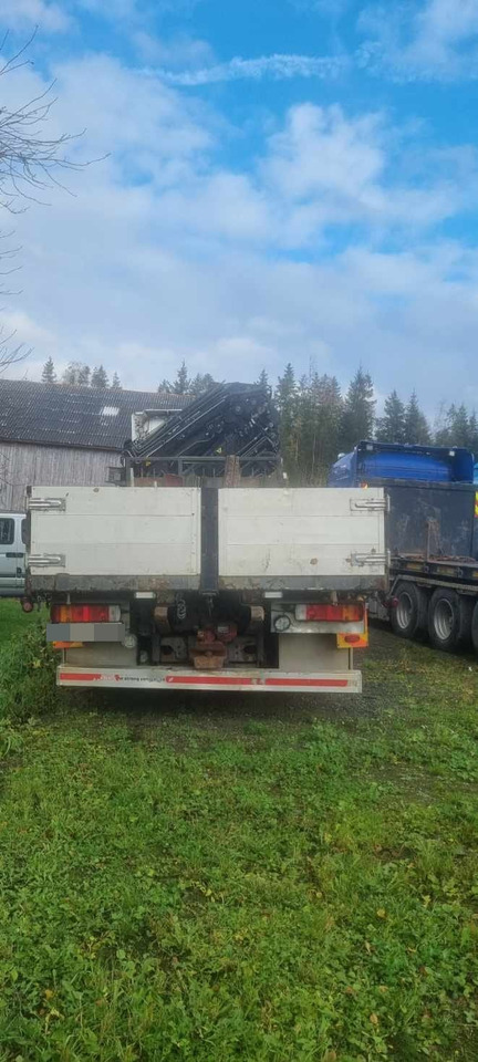 Scania R560 - Autocarro con pianale/ Cassone fisso, Camion con gru: foto 5 Scania R560 - Autocarro con pianale/ Cassone fisso, Camion con gru: foto 5