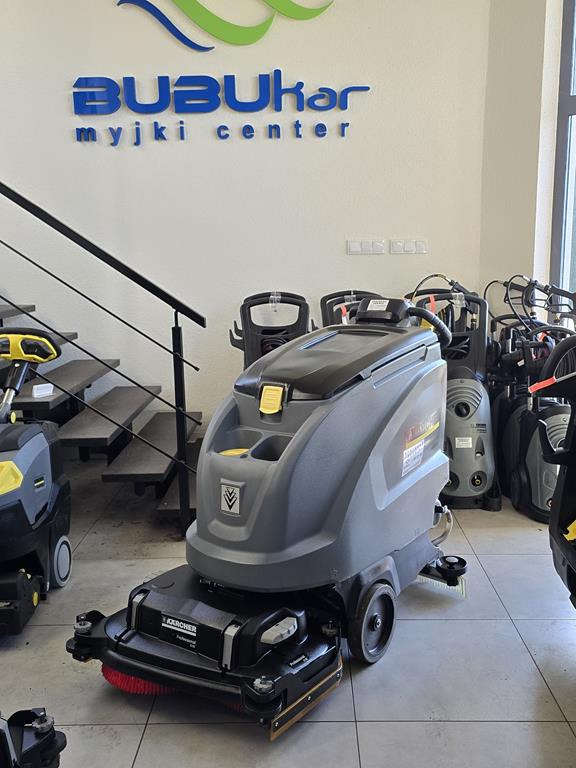 KÄRCHER B60 + disk D 65 307 working hours - Lavasciuga pavimenti industriale: foto 1 KÄRCHER B60 + disk D 65 307 working hours - Lavasciuga pavimenti industriale: foto 1