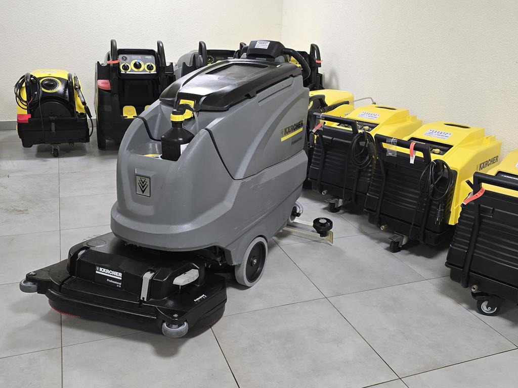 KÄRCHER B80 W + D 75 S (disk 2022 YEAR) - Lavasciuga pavimenti industriale: foto 1 KÄRCHER B80 W + D 75 S (disk 2022 YEAR) - Lavasciuga pavimenti industriale: foto 1