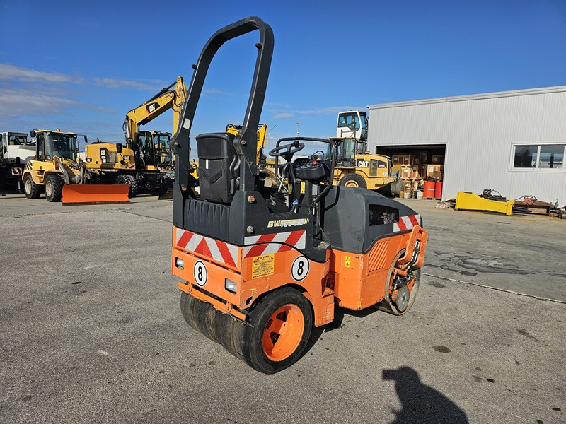 BOMAG BW100AC-4 - Rullo combinato: foto 3 BOMAG BW100AC-4 - Rullo combinato: foto 3