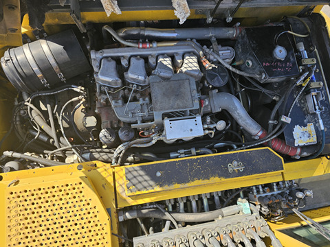 Escavatore gommato LIEBHERR A900C ZW: foto 15 Escavatore gommato LIEBHERR A900C ZW: foto 15