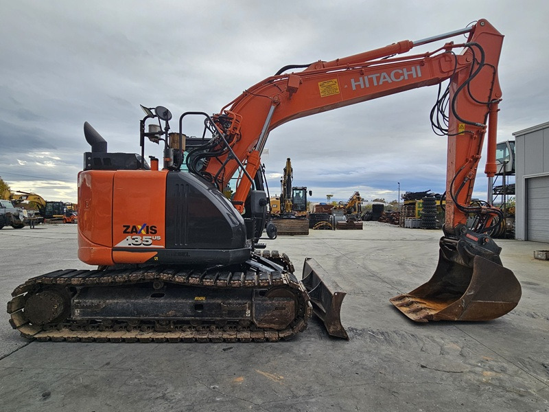 HITACHI ZX135US-6 - Macchina da cantiere: foto 4 HITACHI ZX135US-6 - Macchina da cantiere: foto 4