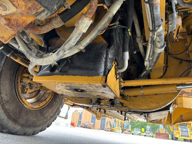 Dumper rigido Cat 772G: foto 15