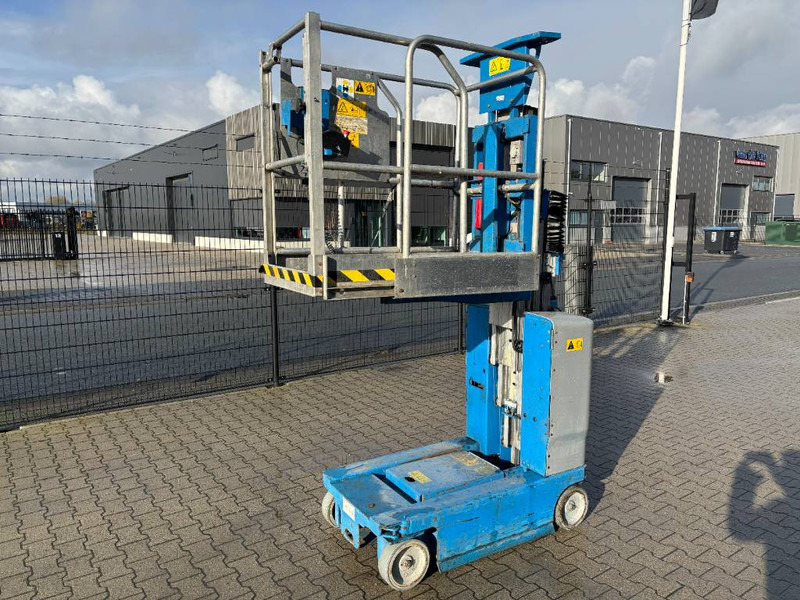 Genie GR 15 - Piattaforma telescopica: foto 1 Genie GR 15 - Piattaforma telescopica: foto 1