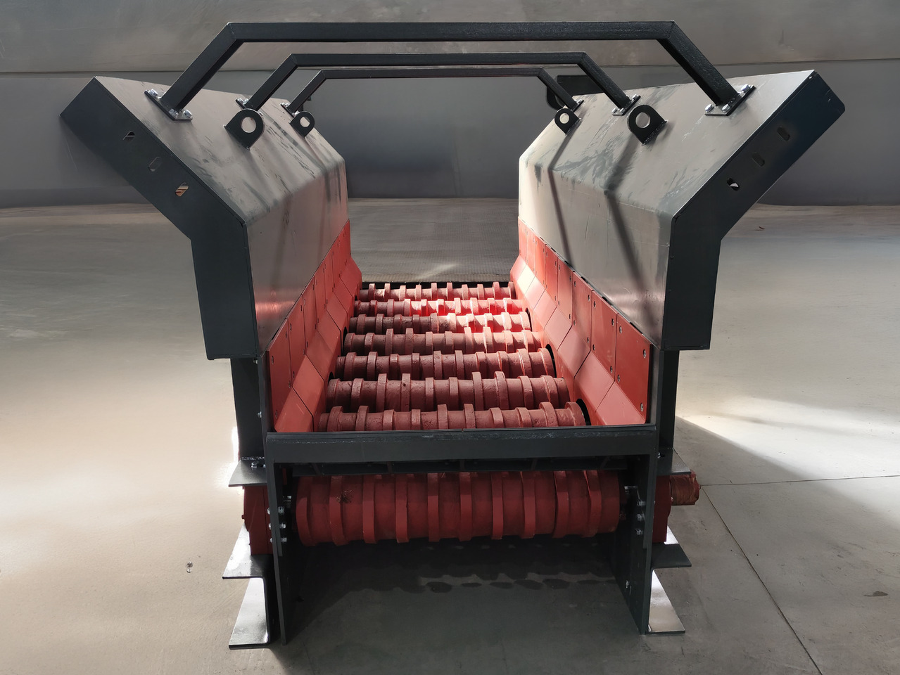 CONSTMACH High-Performance Wobbler Feeder for Continuous Material Flow | Industrial-Grade Feeder System - Macchina mineraria: foto 3 CONSTMACH High-Performance Wobbler Feeder for Continuous Material Flow | Industrial-Grade Feeder System - Macchina mineraria: foto 3
