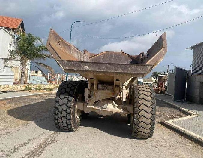 CAT 730C - Dumper articolato: foto 3 CAT 730C - Dumper articolato: foto 3