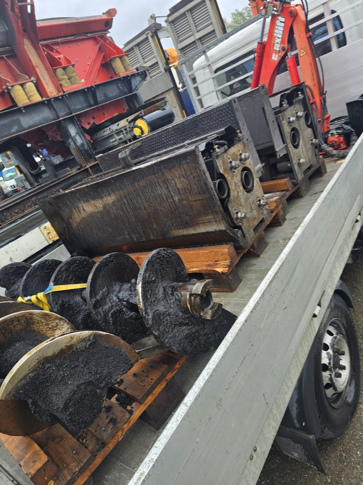 Finitrice VOLVO ABG 7820C: foto 17