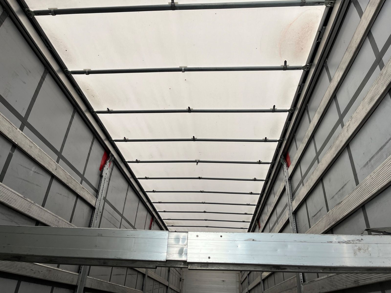 Schmitz Cargobull SCS 24 Bordwand - Semirimorchio centinato: foto 5 Schmitz Cargobull SCS 24 Bordwand - Semirimorchio centinato: foto 5