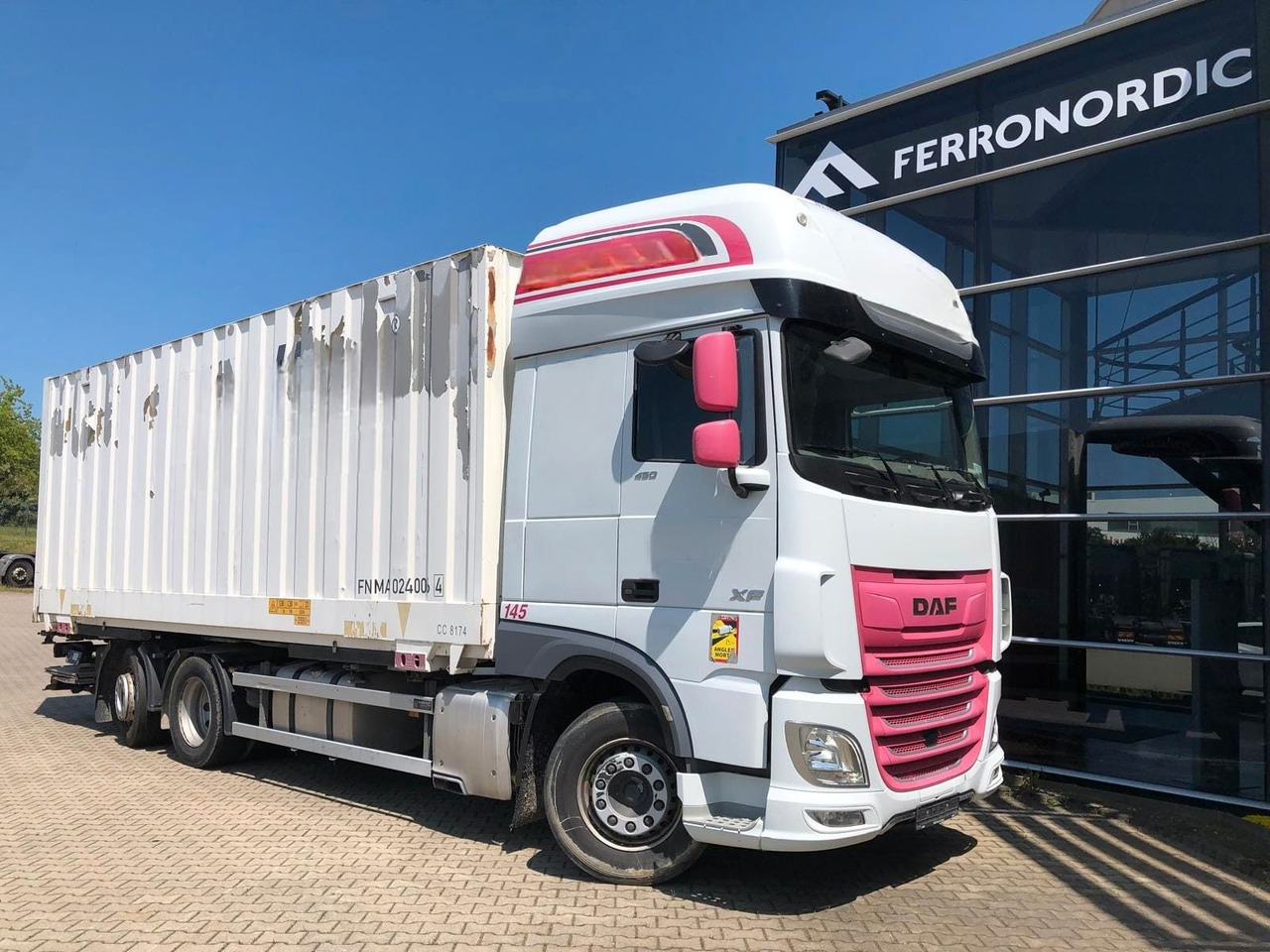 DAF XF450 SSC Lenk/Lift*LBW*AHK*Standkl.*inkl.Koffer - Autocarro portacontainer/ Caisse interchangeable: foto 1 DAF XF450 SSC Lenk/Lift*LBW*AHK*Standkl.*inkl.Koffer - Autocarro portacontainer/ Caisse interchangeable: foto 1