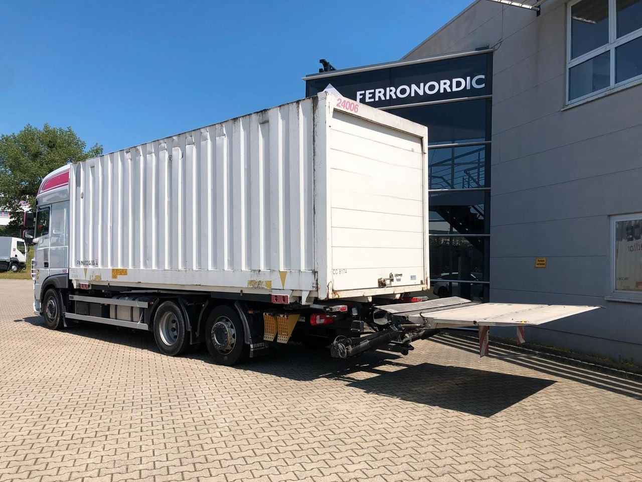 DAF XF450 SSC Lenk/Lift*LBW*AHK*Standkl.*inkl.Koffer - Autocarro portacontainer/ Caisse interchangeable: foto 5 DAF XF450 SSC Lenk/Lift*LBW*AHK*Standkl.*inkl.Koffer - Autocarro portacontainer/ Caisse interchangeable: foto 5