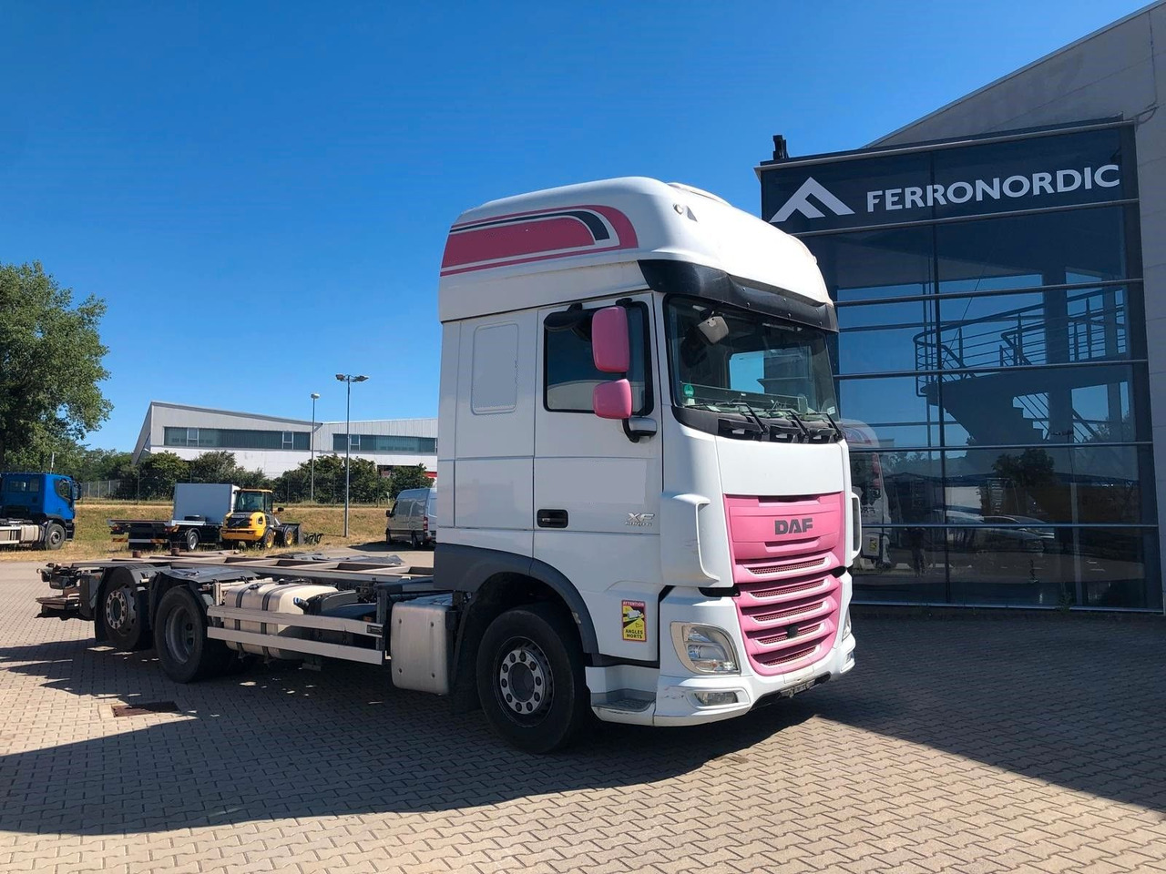 DAF XF460 SSC Liftachse*LBW*AHK*Standkl*Mega - Autocarro portacontainer/ Caisse interchangeable: foto 1 DAF XF460 SSC Liftachse*LBW*AHK*Standkl*Mega - Autocarro portacontainer/ Caisse interchangeable: foto 1