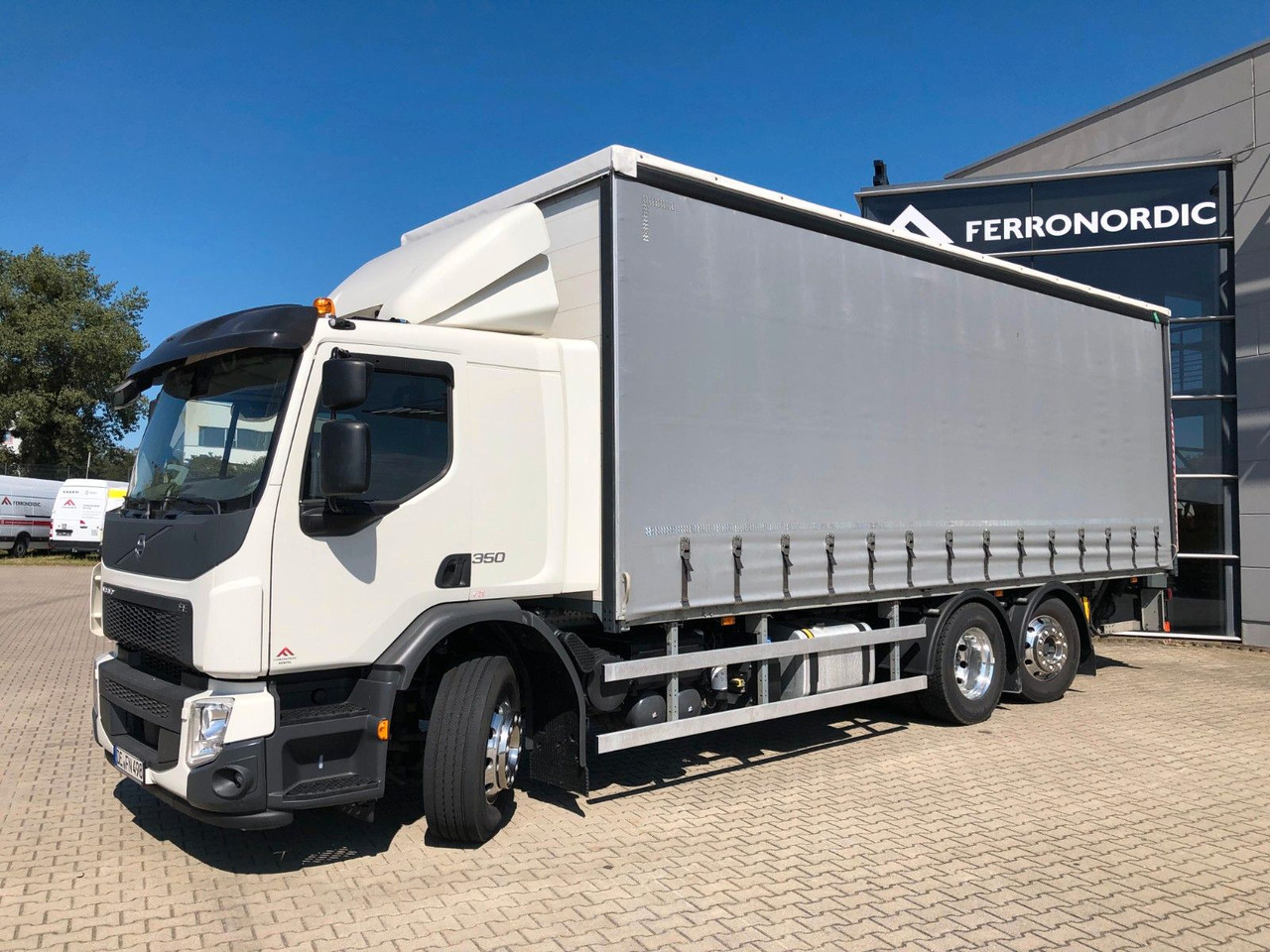 Volvo FE 350 26T 6x2 Lenkachse*ALU*LBW*EDSCHA - Camion centinato: foto 2 Volvo FE 350 26T 6x2 Lenkachse*ALU*LBW*EDSCHA - Camion centinato: foto 2