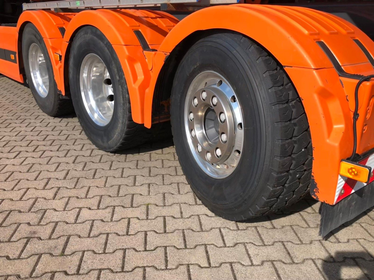 Volvo FH460 8x4 Tridem*TopZustand*excellent condition - Autocarro ribaltabile: foto 2 Volvo FH460 8x4 Tridem*TopZustand*excellent condition - Autocarro ribaltabile: foto 2