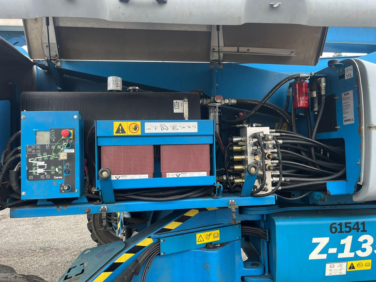 Piattaforma articolata GENIE Z135: foto 15