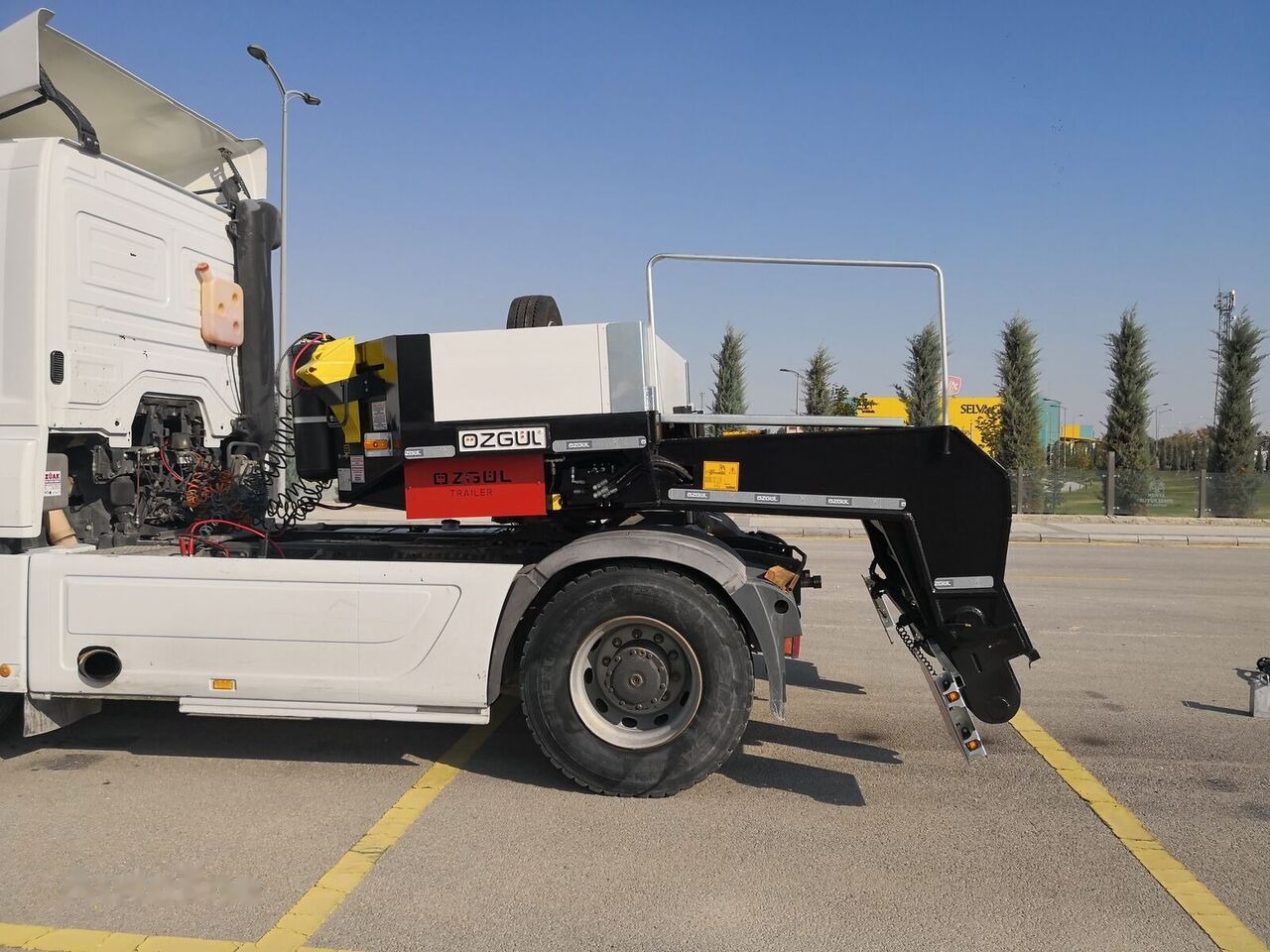 Özgül 2 AXLE LOW LOADER SEMI TRAILER - Semirimorchio pianale ribassato: foto 5 Özgül 2 AXLE LOW LOADER SEMI TRAILER - Semirimorchio pianale ribassato: foto 5