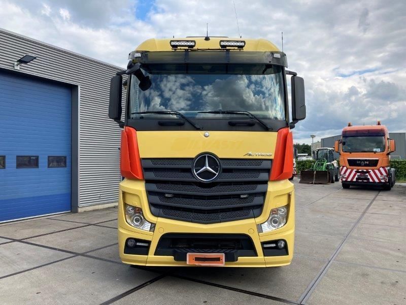 Mercedes-Benz Actros 3351 6x4 - Trattore stradale: foto 3 Mercedes-Benz Actros 3351 6x4 - Trattore stradale: foto 3