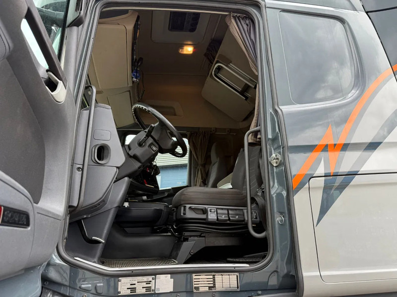 Trattore stradale Scania R580 V8 8x4/4 HNA: foto 10
