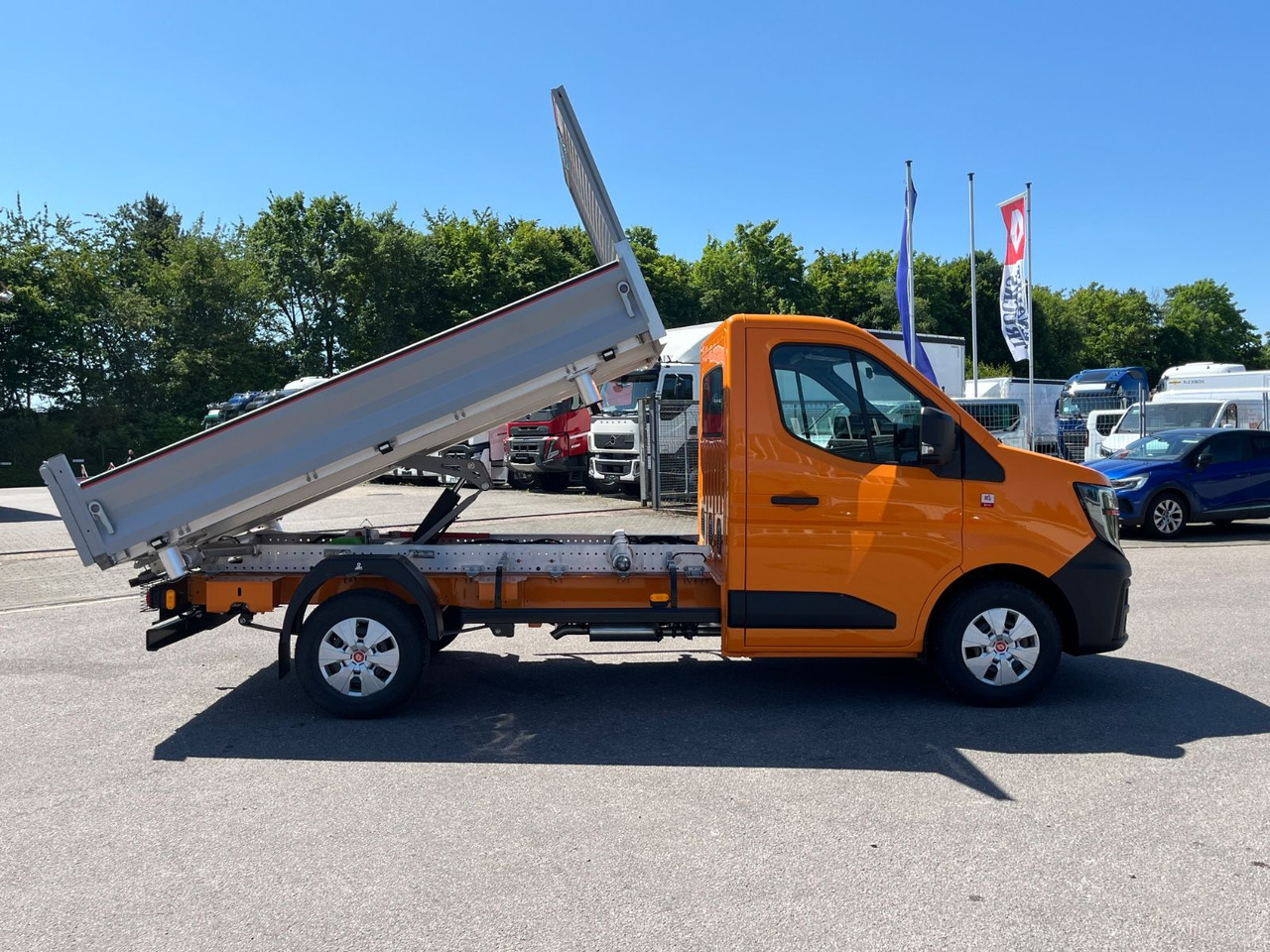 Renault Master mit JPM Dreiseitenkipper - Furgone ribaltabile: foto 4 Renault Master mit JPM Dreiseitenkipper - Furgone ribaltabile: foto 4