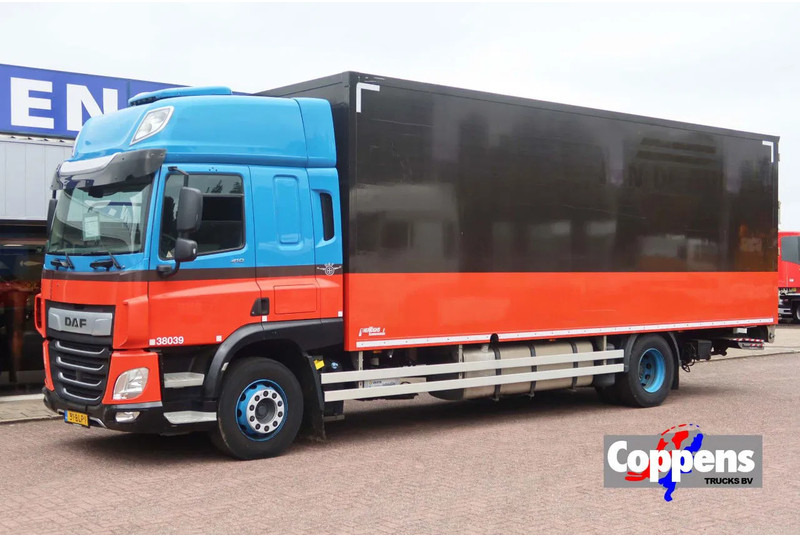 DAF CF 410 Bakwagen + Onderschuif klep - Autocarro furgonato: foto 1 DAF CF 410 Bakwagen + Onderschuif klep - Autocarro furgonato: foto 1