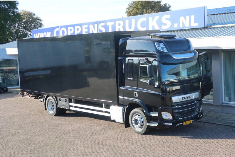 DAF CF 410 DAF CF 410 Black Edition Dhollandia klep 2.000 kg - Autocarro furgonato: foto 2 DAF CF 410 DAF CF 410 Black Edition Dhollandia klep 2.000 kg - Autocarro furgonato: foto 2