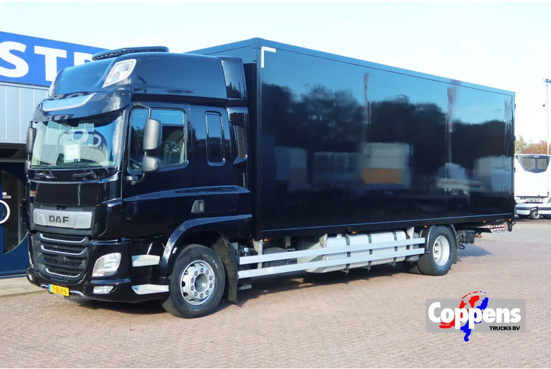 DAF CF 410 DAF CF 410 Black Edition Dhollandia klep 2.000 kg - Autocarro furgonato: foto 1 DAF CF 410 DAF CF 410 Black Edition Dhollandia klep 2.000 kg - Autocarro furgonato: foto 1