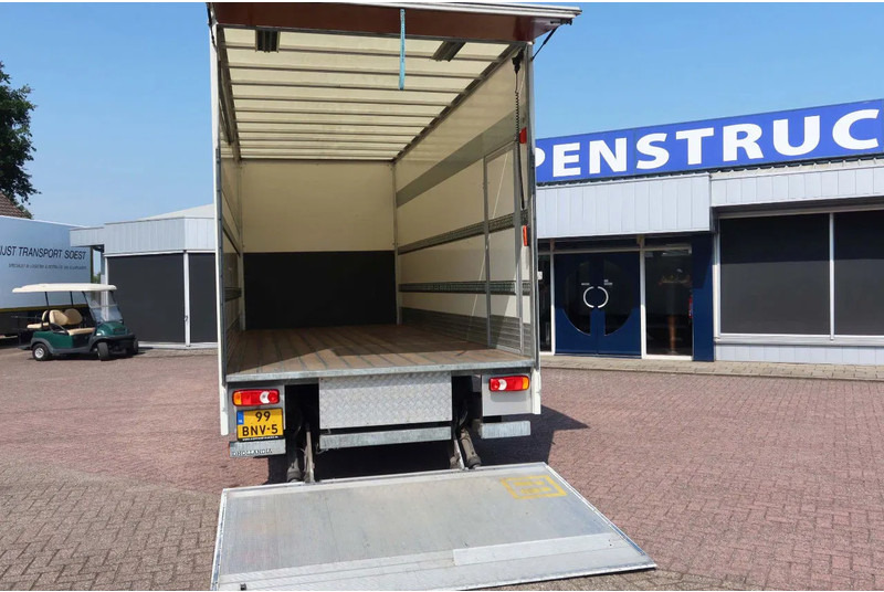 DAF LF 210 Bakwagen + Dhollandia klep 1500 kg - Autocarro furgonato: foto 4 DAF LF 210 Bakwagen + Dhollandia klep 1500 kg - Autocarro furgonato: foto 4