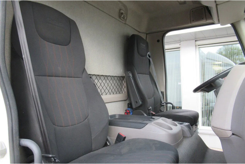 DAF LF 230 Bak+Klep Dhollandia 1500 kg Euro 6 - Autocarro furgonato: foto 5 DAF LF 230 Bak+Klep Dhollandia 1500 kg Euro 6 - Autocarro furgonato: foto 5