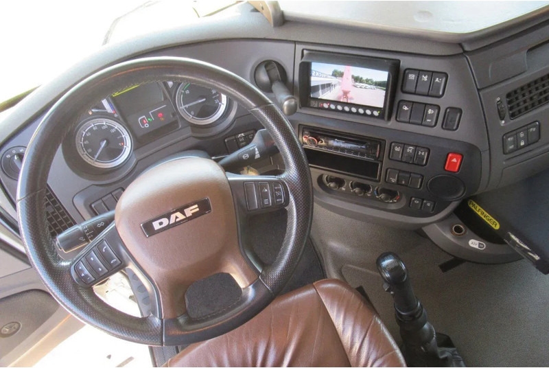 Autocarro scarrabile DAF XF 510 Fat 6x4 Euro 6: foto 8 Autocarro scarrabile DAF XF 510 Fat 6x4 Euro 6: foto 8
